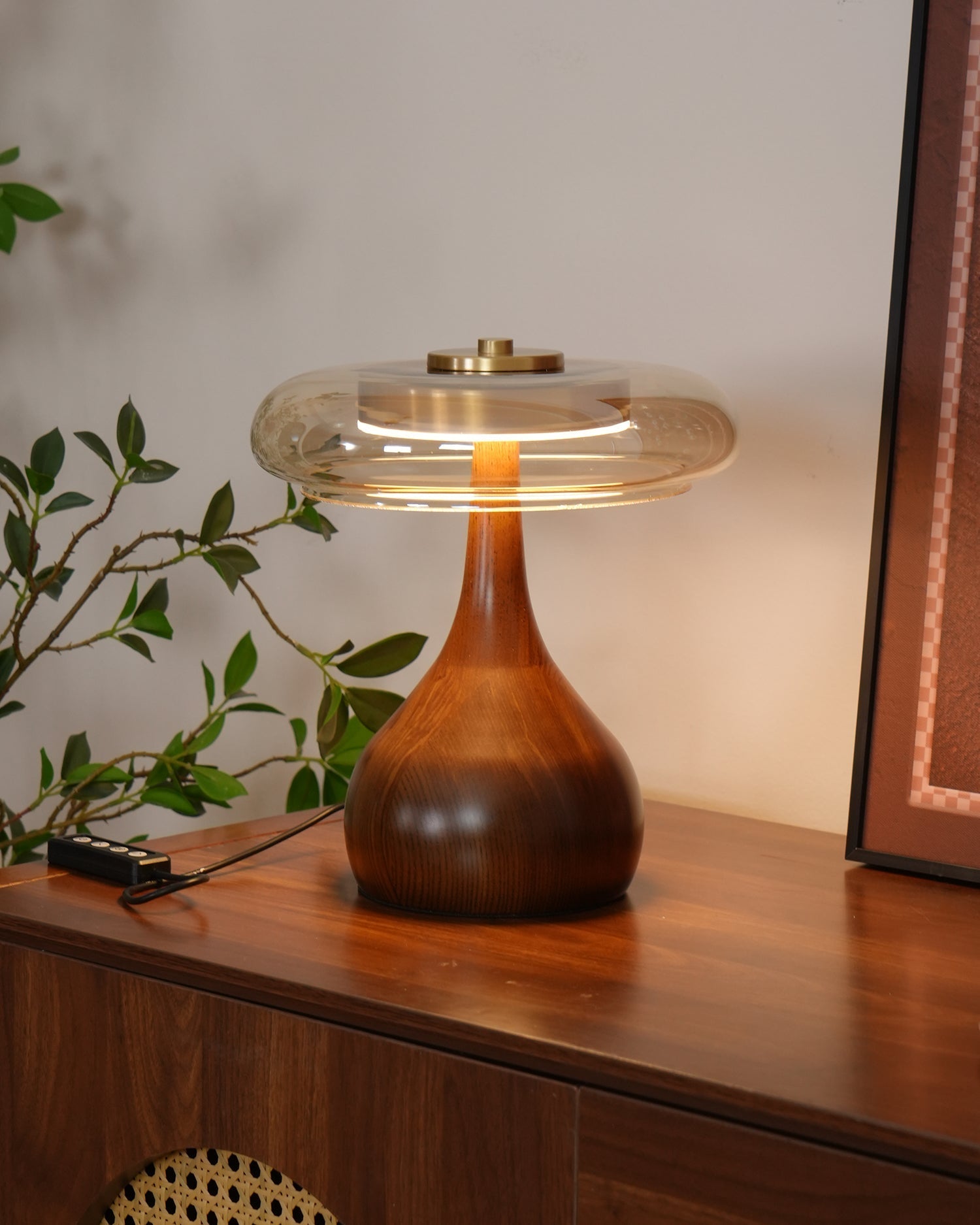 LumiWood™ Tischlampe – Elegante LED-Designlampe aus Holz & Messing mit 3 Lichtfarben