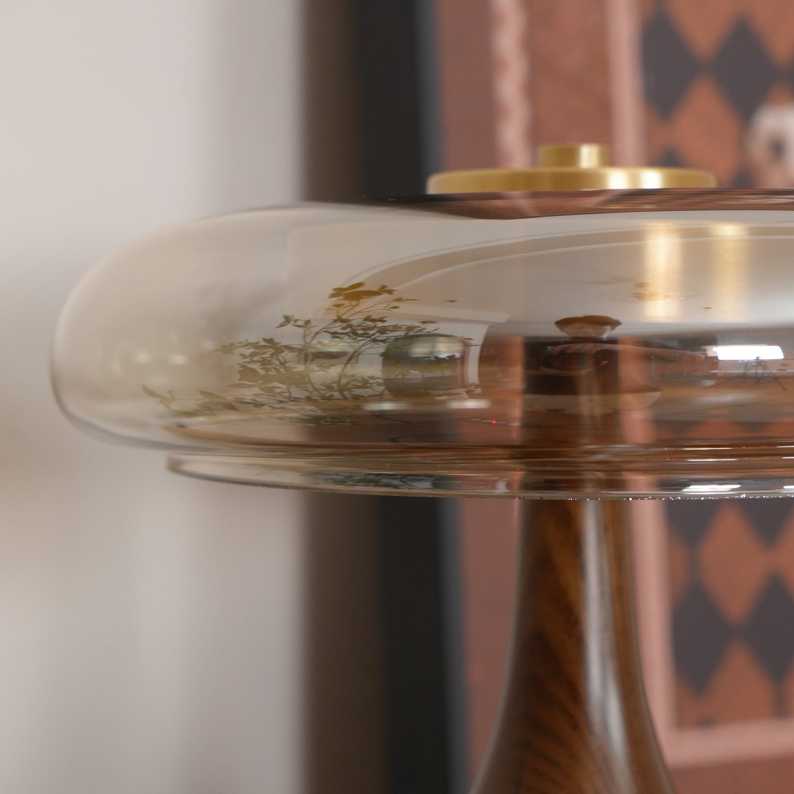 LumiWood™ Tischlampe – Elegante LED-Designlampe aus Holz & Messing mit 3 Lichtfarben