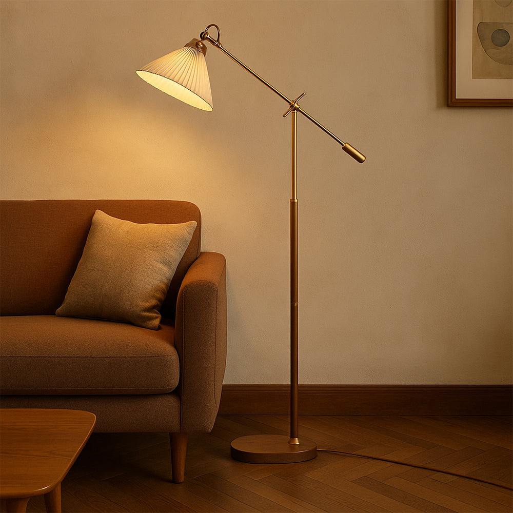 Capistral™ Vintage Floor Lamp – Elegante Stehlampe aus Holz & Messing