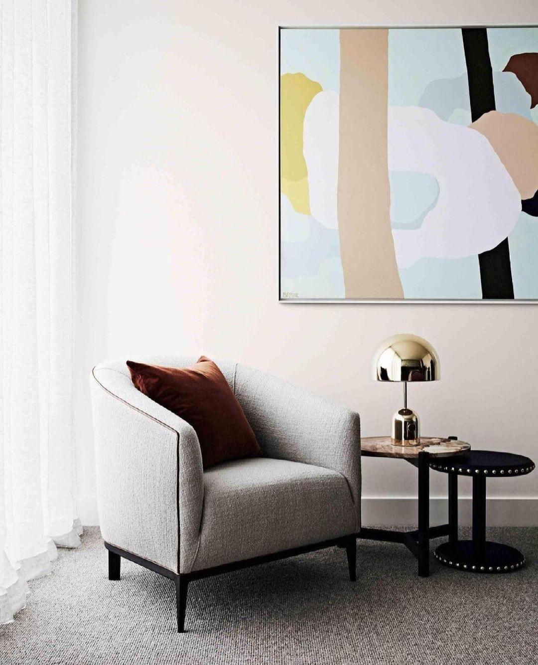 ChimeGlow™ Elegante Tischlampe – Klassische Design-Leuchte im Uhr-Stil mit warmem Licht