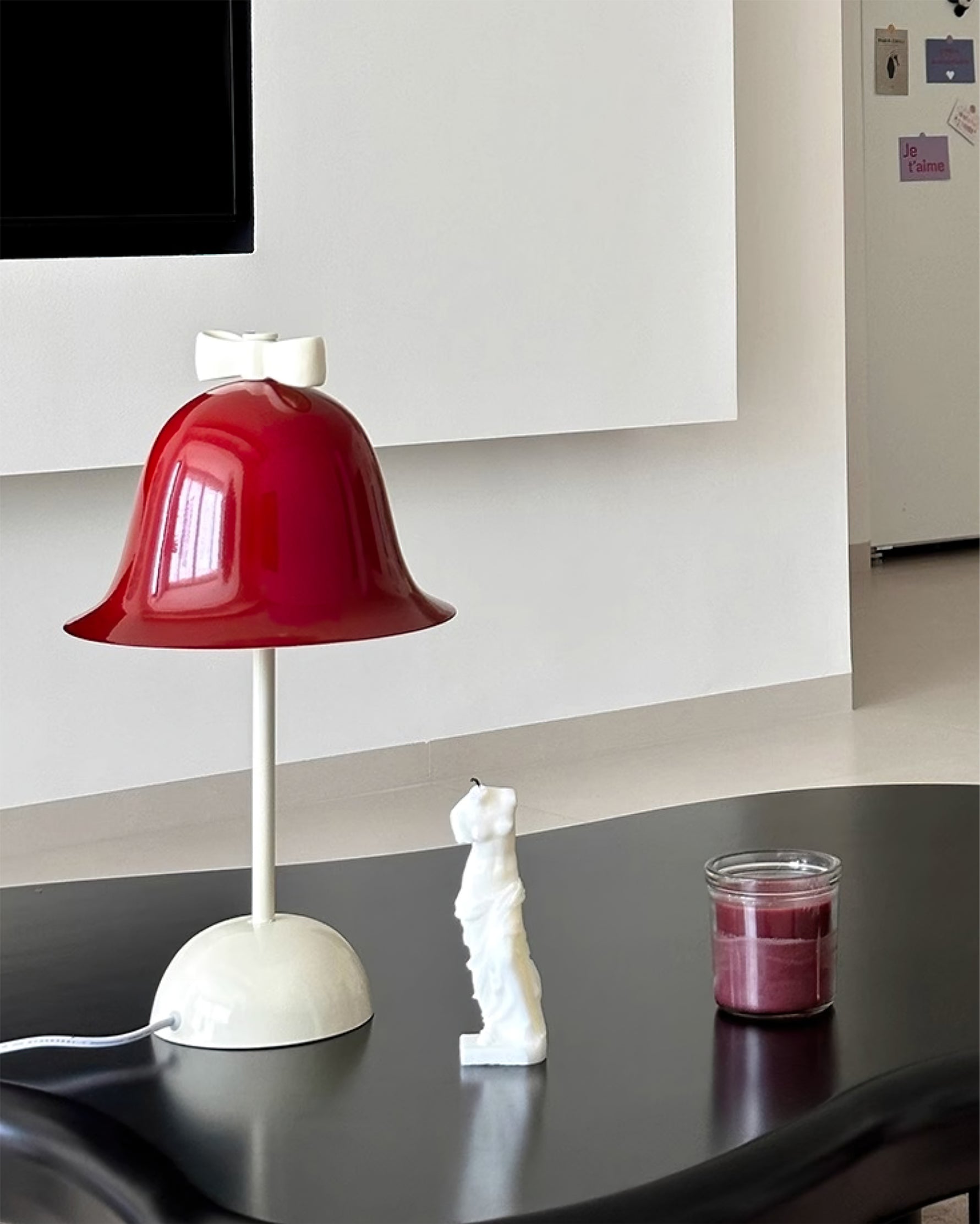 ChimeShine™ Tischlampe – Dekorative LED-Designlampe mit Schmetterlingsschirm