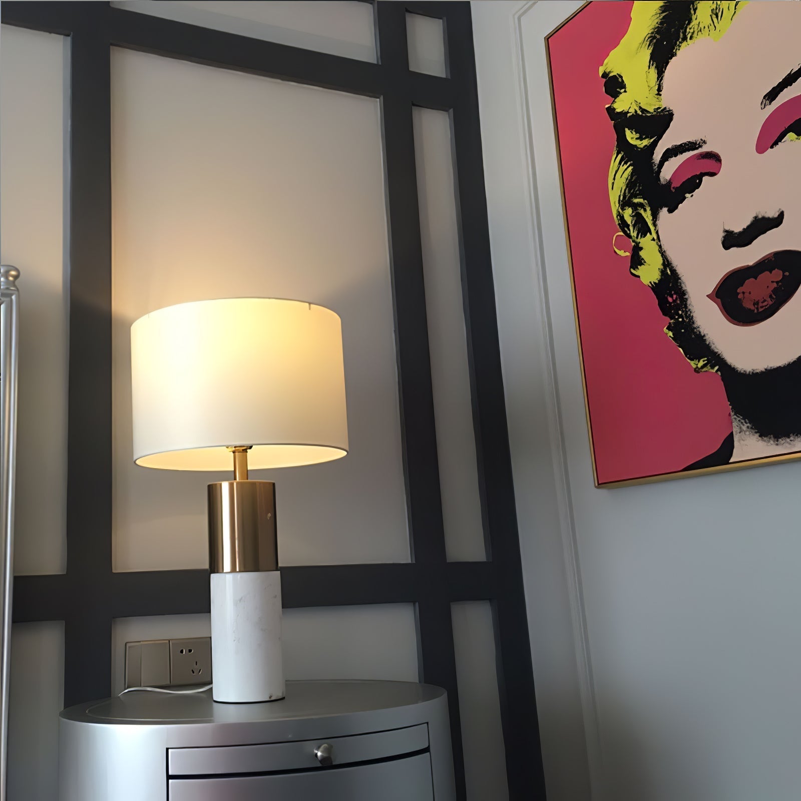 StoneRadiance™ Tischlampe – Elegante Design-Lampe mit Marmorfuß & modernem Look