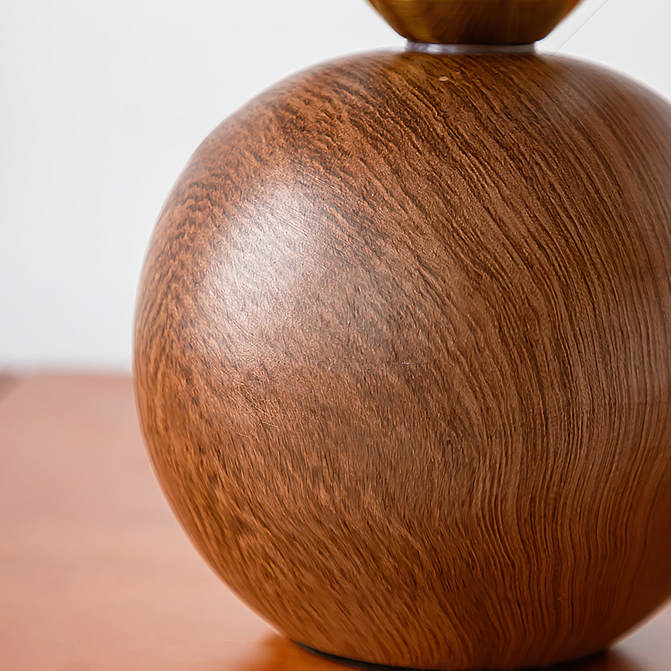 ShadeLuxe™ Tischlampe – Elegante Design-Tischleuchte aus Metall & Stoff für Wohnzimmer & Schlafzimmer