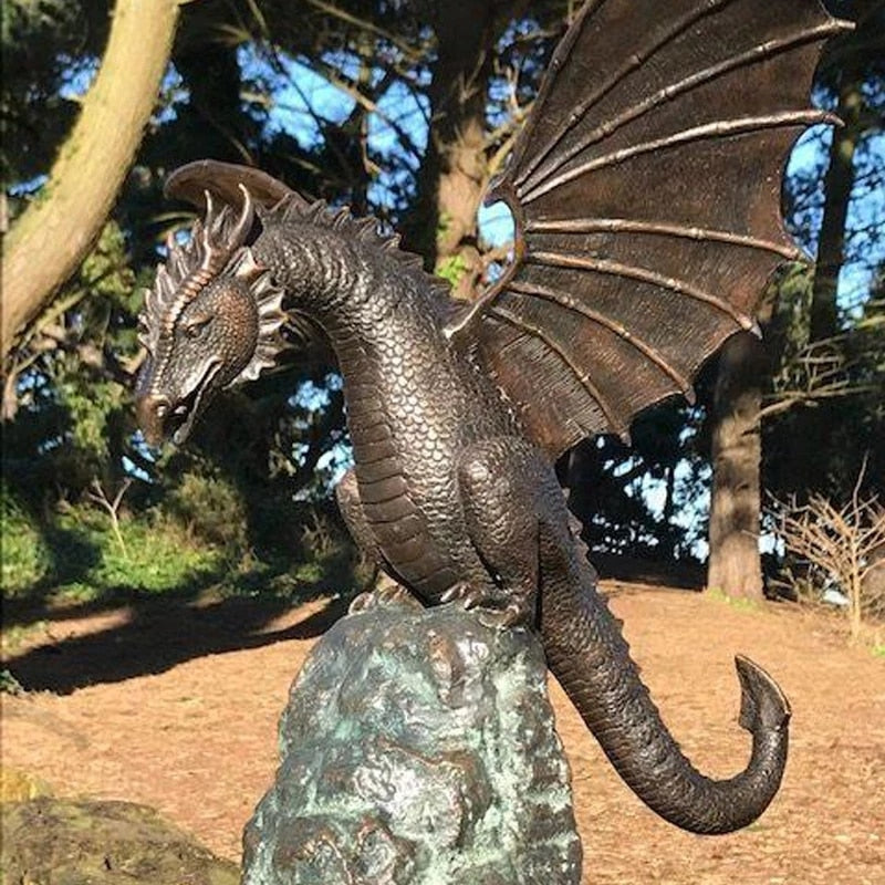 Draconis™ – Mystischer Drachen-Gartenbrunnen | Fantasie-Wasserskulptur für Garten & Terrasse - Less Goods