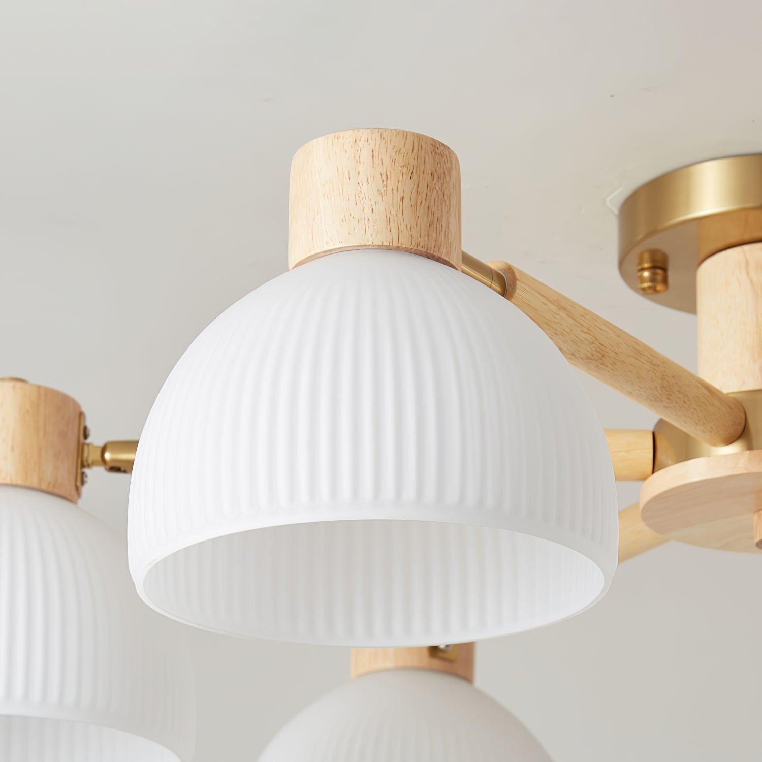 IgniteFlare™ Deckenleuchte – Industrieller Holz-Glas Kronleuchter mit warmem Licht