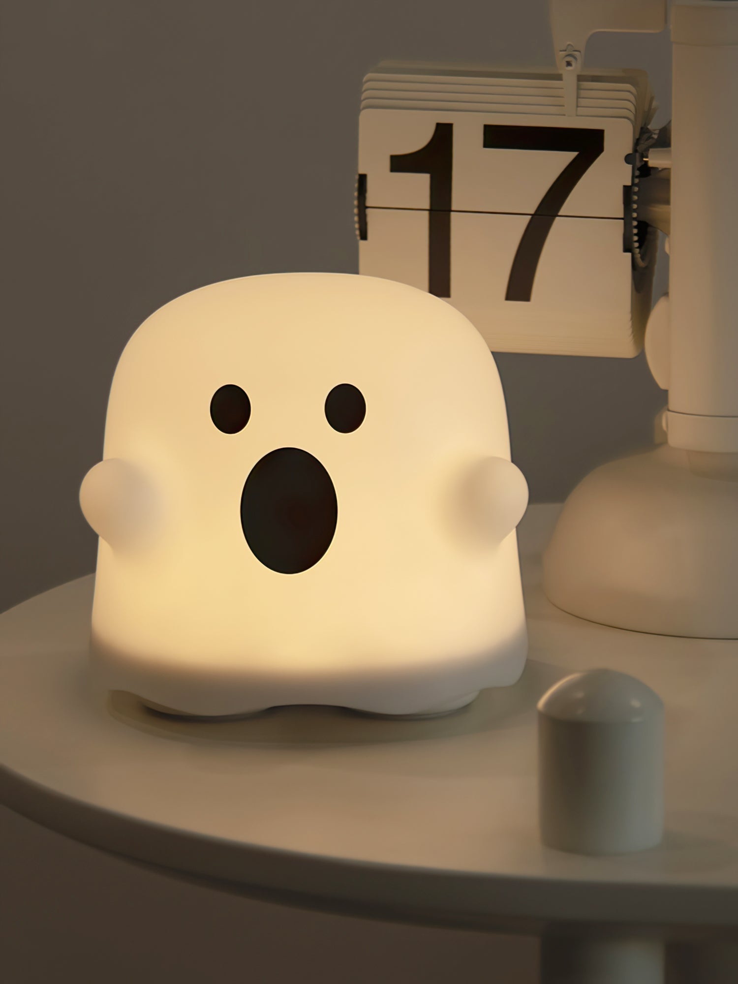PhantomGlow™ Tischlampe – Kabellose LED-Designlampe mit Akku & Touch-Bedienung