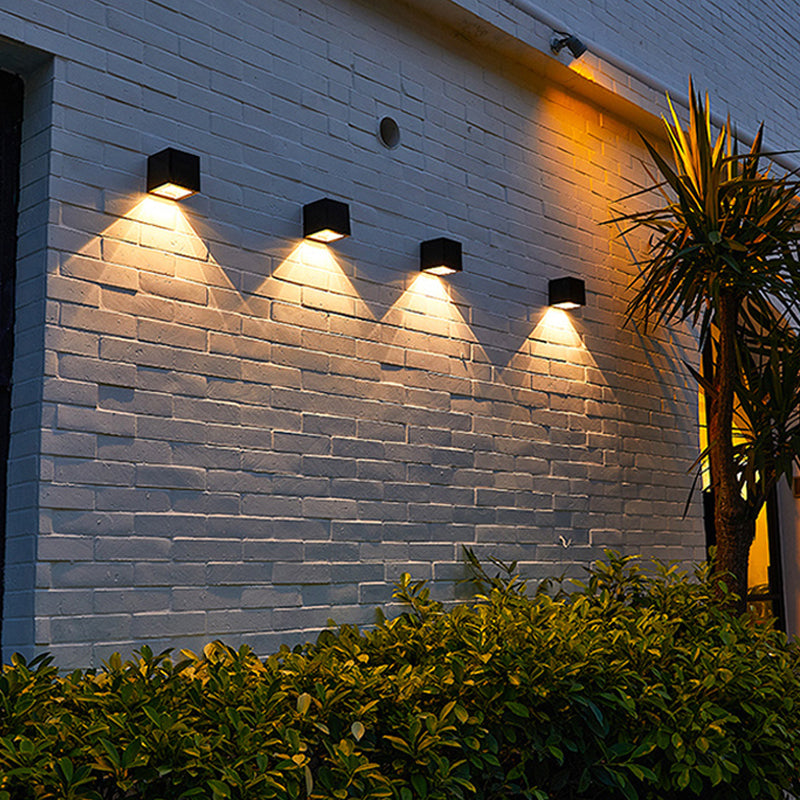 GlowBeam™ Outdoor Wall Lamp – Elegante Solar-Außenwandleuchte für stimmungsvolle Beleuchtung - Less Goods