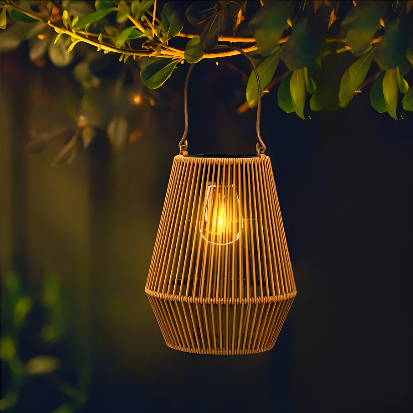 Solar Bamboo Lantern™ – Elegante Solar-Bambus-Laterne für Garten & Terrasse