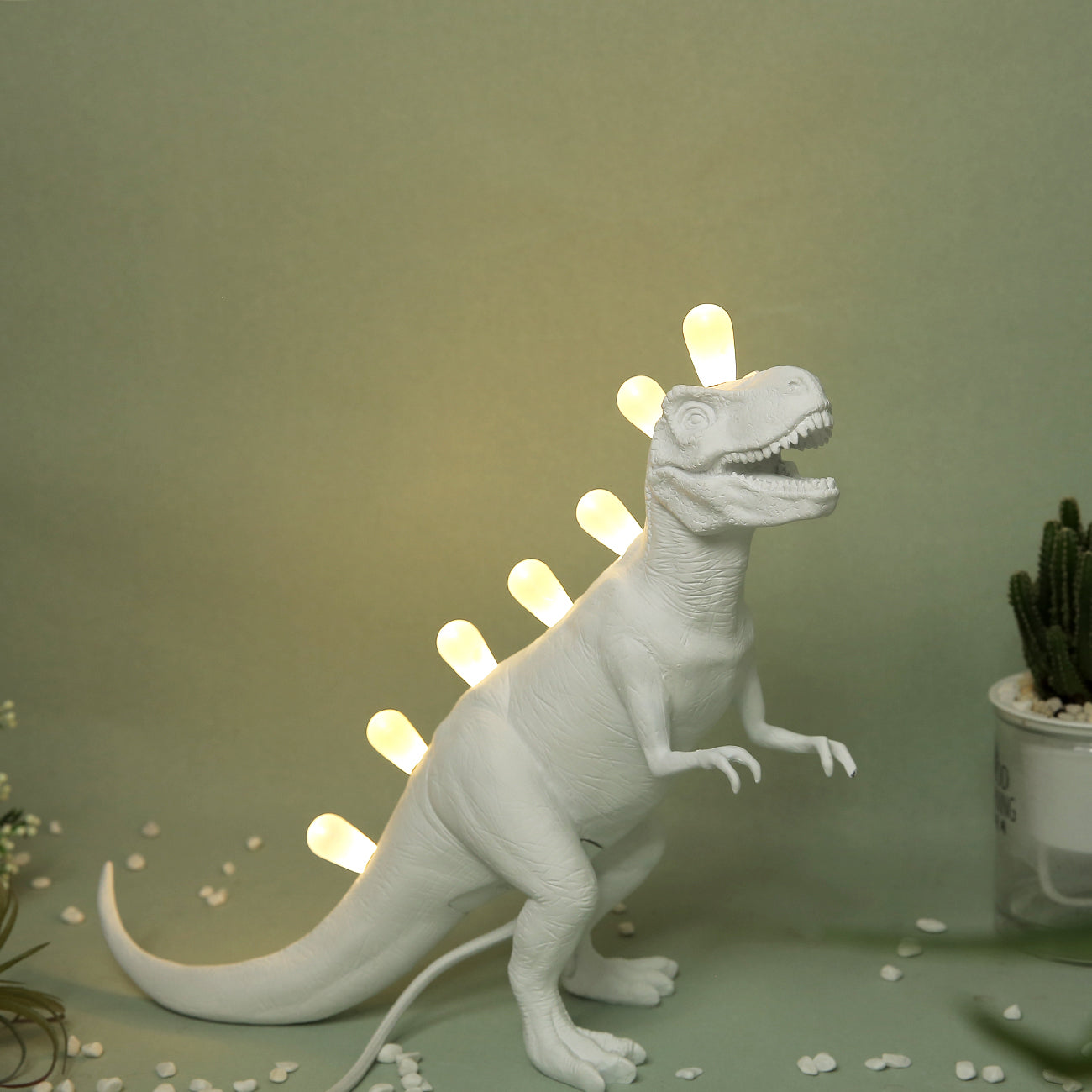 DinoLite™ Tischlampe – Kreative Design-Lampe mit beleuchtetem Dinosaurier-Rücken