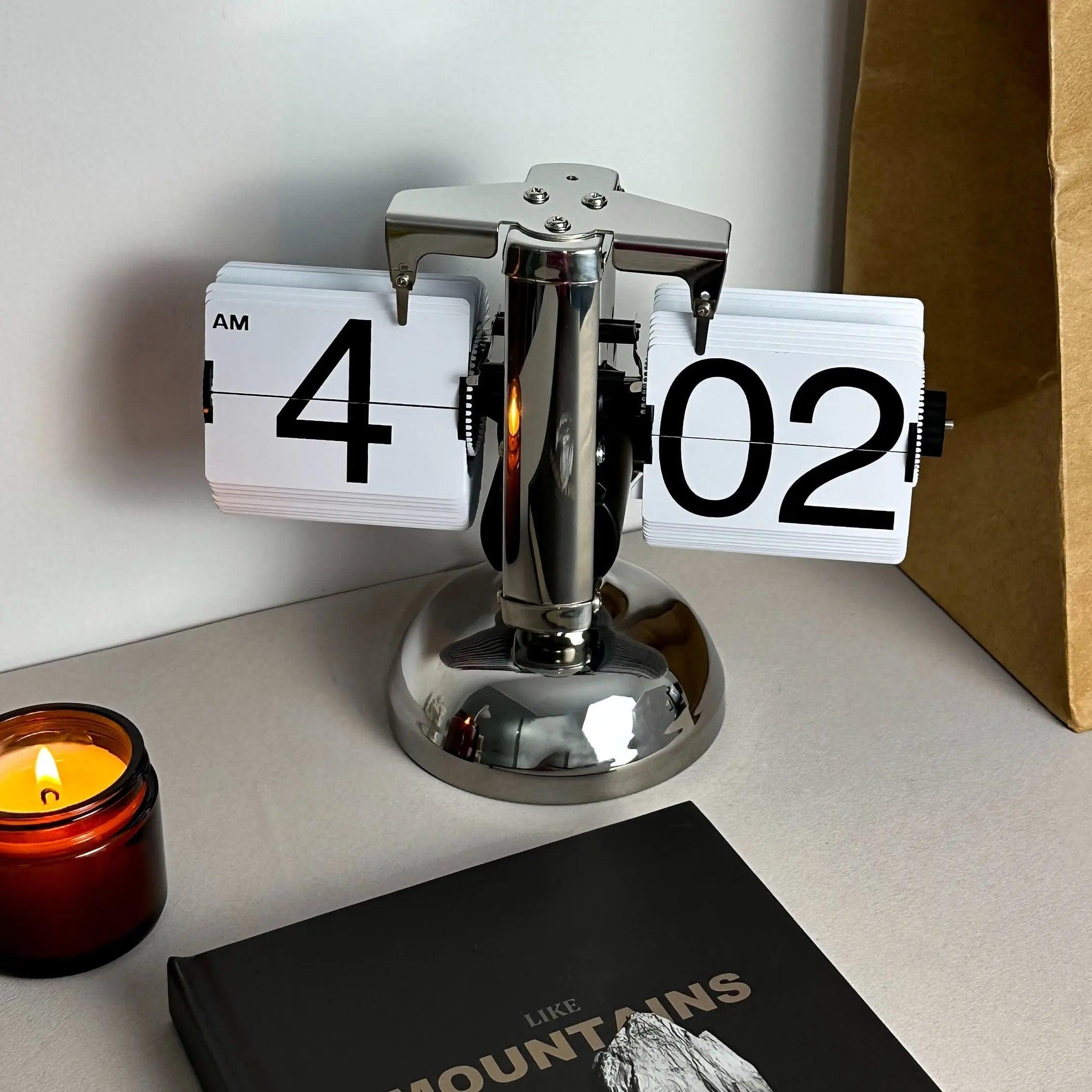 FlipAura™ – Moderne Retro-Flip-Uhr mit ikonischem Klappmechanismus