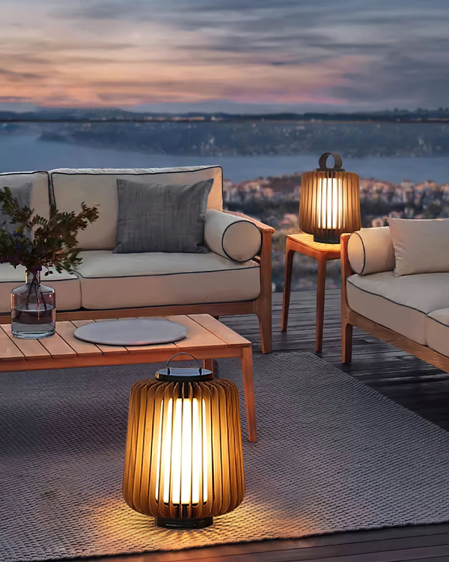 TimberGlow™ Legno Outdoor Tischleuchte – Wiederaufladbare LED-Außenlampe aus Edelstahl & Holz für Terrasse & Garten