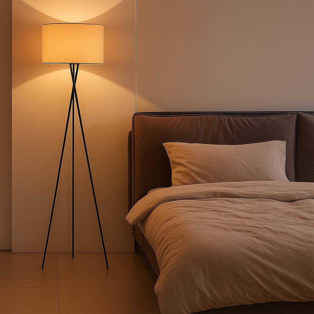 Lightrum™ Silk Floor Lamp – Elegante Stehlampe mit Seidenschirm für stilvolle Wohnräume