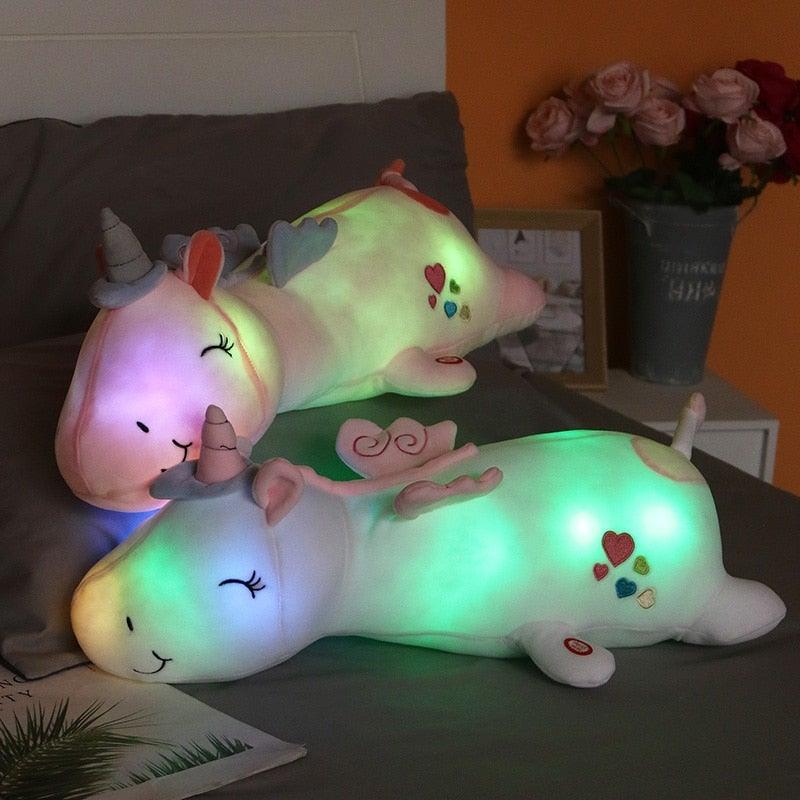 LumiGlow™ Leuchtendes Plüsch Einhorn – Weiches Kuscheltier mit Lichtfunktion, Pastellfarben