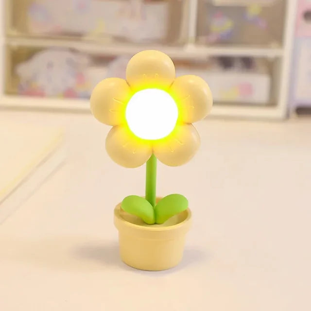BloomLite™ Blüten-Tischlampe – Kleine LED Blumenlampe mit sanftem Stimmungslicht