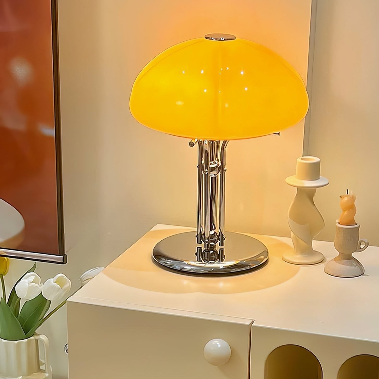 GlowMushroom™ Tischlampe – Bauhaus Design-Leuchte aus Glas mit warmem Amber-Licht