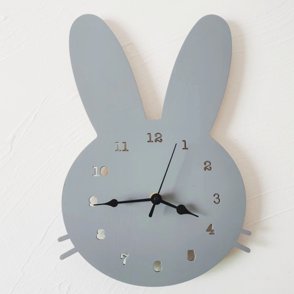 GlowRabbit™ – Niedliche nordische Hasen-Wanduhr für Kinderzimmer & Wohnräume