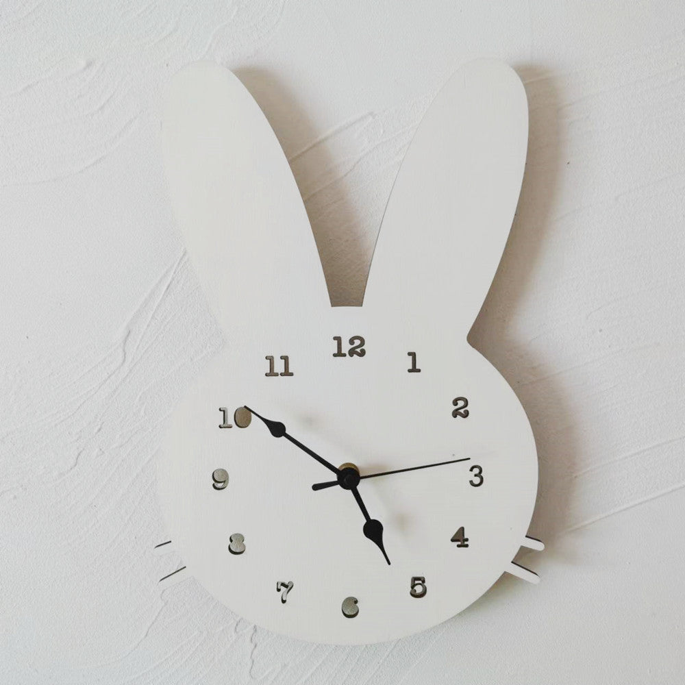 GlowRabbit™ – Niedliche nordische Hasen-Wanduhr für Kinderzimmer & Wohnräume