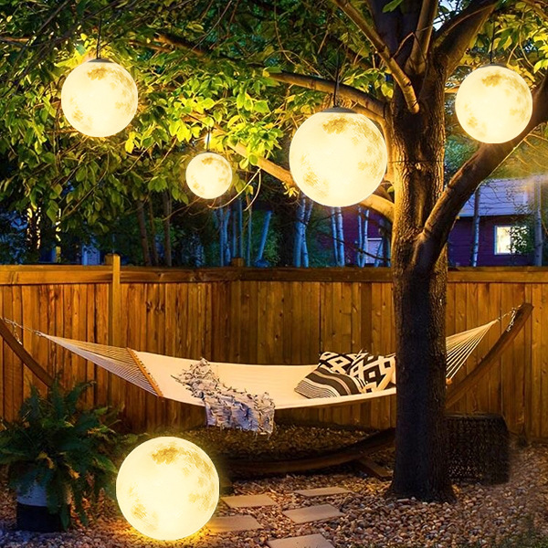 MoonGlow™ Outdoor Hanging Lamp – Mondförmige LED-Hängelampe für Garten & Terrasse