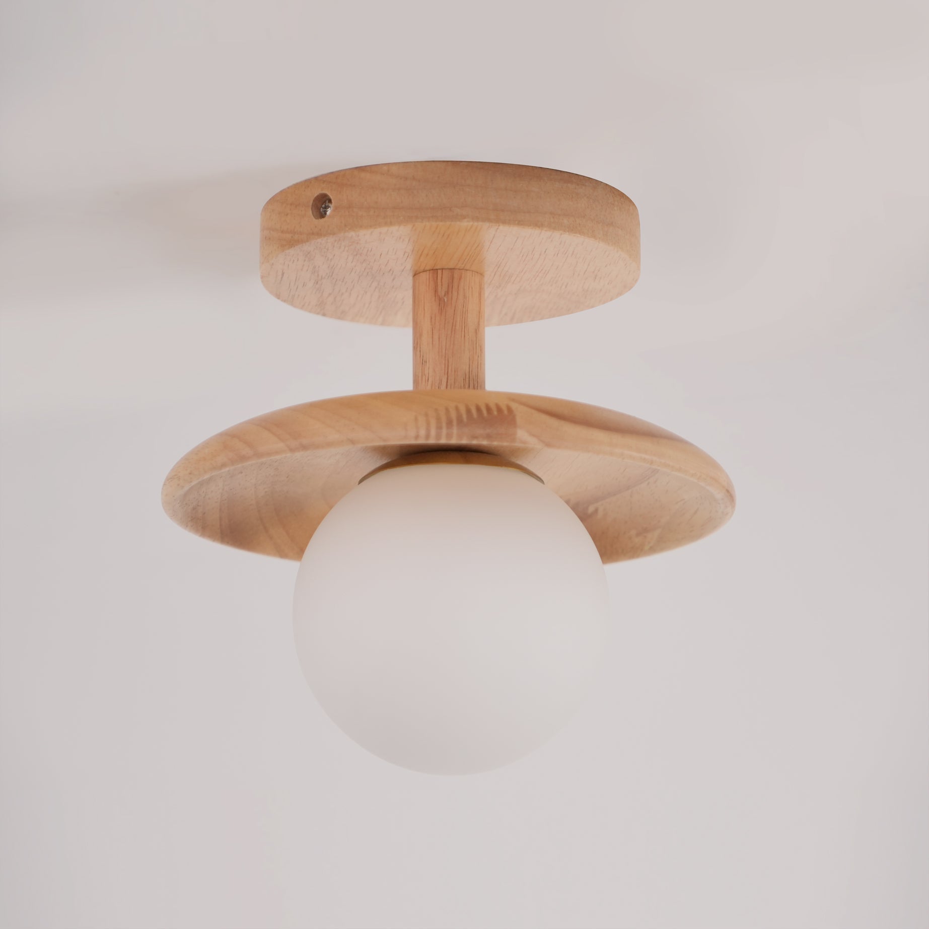 CelestialGlow™ Deckenleuchte – Natürliche Holz-Designlampe für niedrige Decken