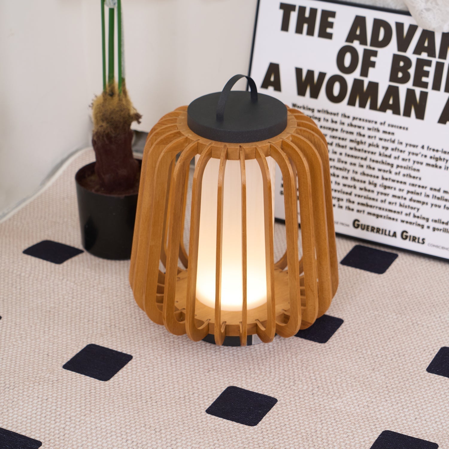 TimberGlow™ Legno Outdoor Tischleuchte – Wiederaufladbare LED-Außenlampe aus Edelstahl & Holz für Terrasse & Garten