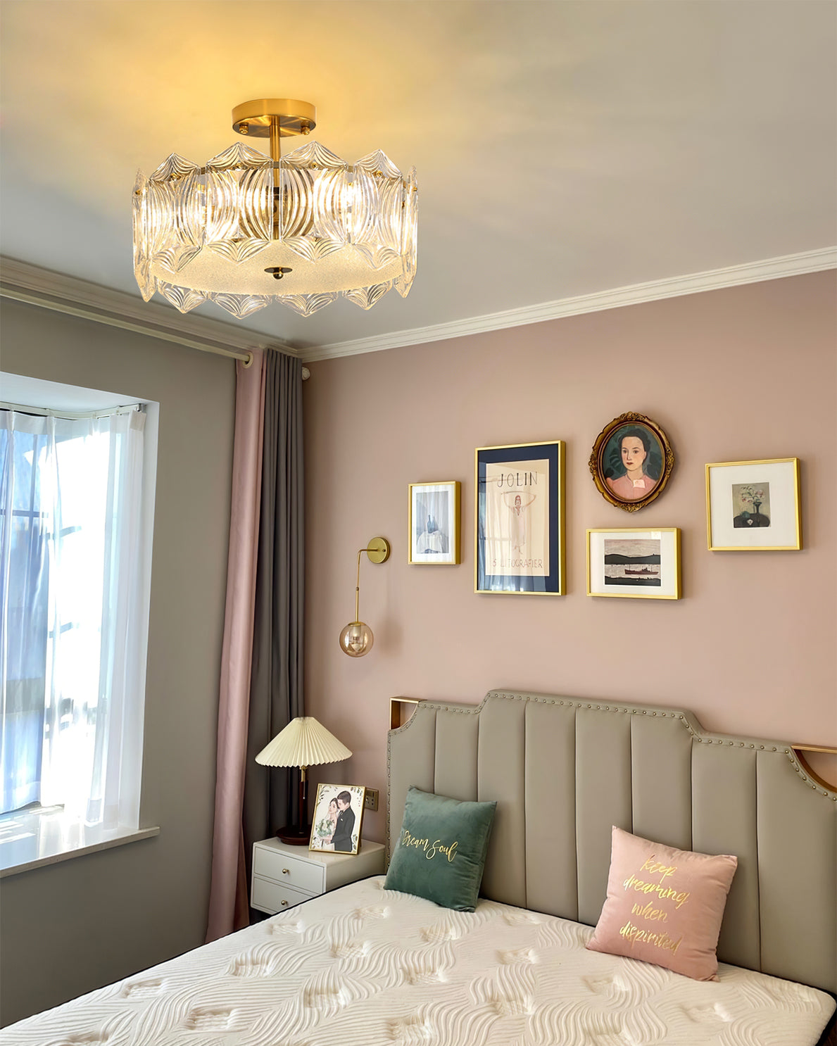 RubyAura™ Deckenleuchte – Glamouröse runde Design-Deckenlampe mit Glas & Messingoptik