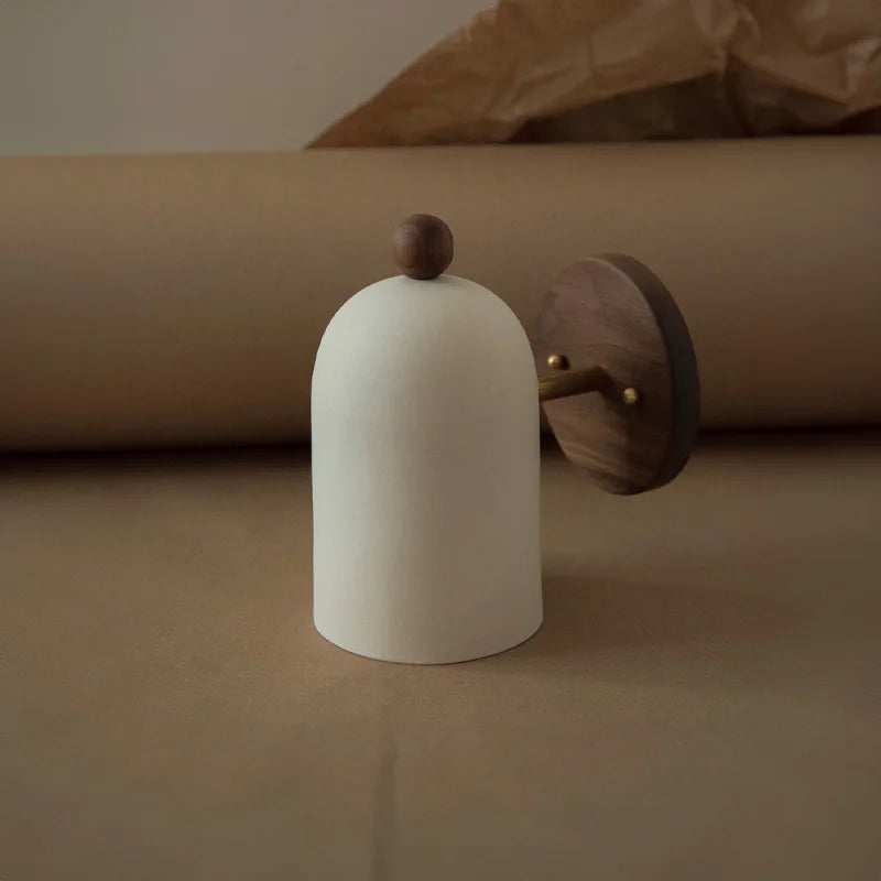 TimberSoul | Wabi-Sabi Walnuss Wandleuchte – Natürliche Eleganz trifft modernes Design