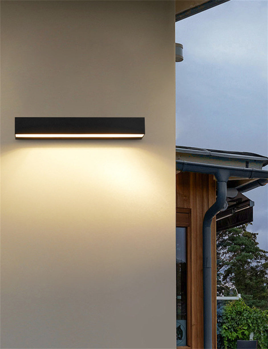 GardenLux™ Elegant Wall Lamp – Luxus LED-Außenwandleuchte mit Sensor für Garten & Hauswand