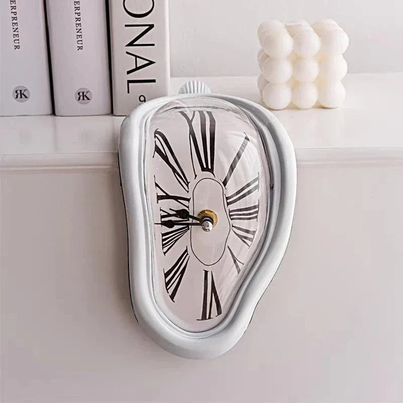 ArtMelt™ – Surreale Design-Uhr im kunstinspirierten Dali-Stil