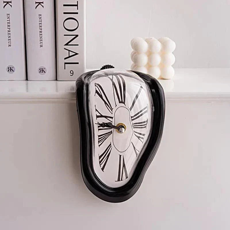 ArtMelt™ – Surreale Design-Uhr im kunstinspirierten Dali-Stil