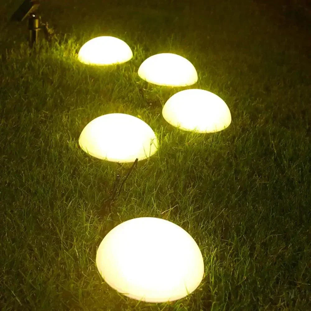 EcoGlow™ Half-Dome Solar Garden Light – Halbkugel-Solarleuchte für Garten & Wege - Less Goods
