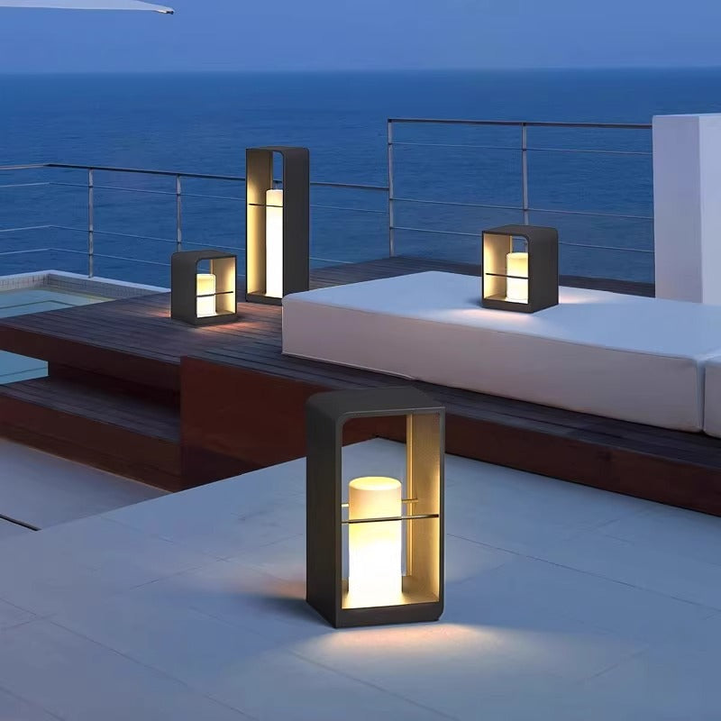 Lumelis™ Minimalist Solar Lawn Light – Moderne Solar-Gartenleuchte aus Edelstahl & Glas