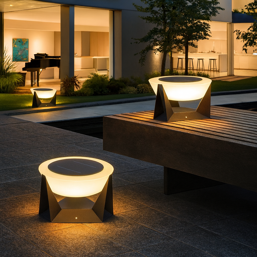 Lumozae™ Solar Patio Lamp – Moderne Solar-Terrassenleuchte aus Edelstahl & Glas