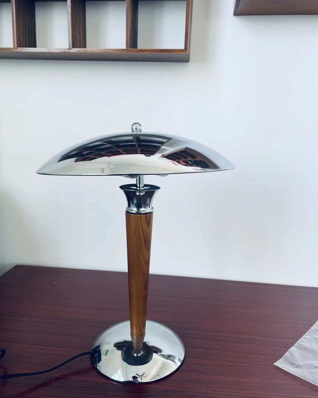 MinimalGlow™ Tischlampe – Skandinavische Design-Leuchte mit Holzdetails & sanftem Licht