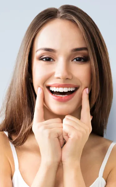 SmileGuard™ Veneers – Professionelle Snap-On Zahnverblendung für ein perfektes Lächeln