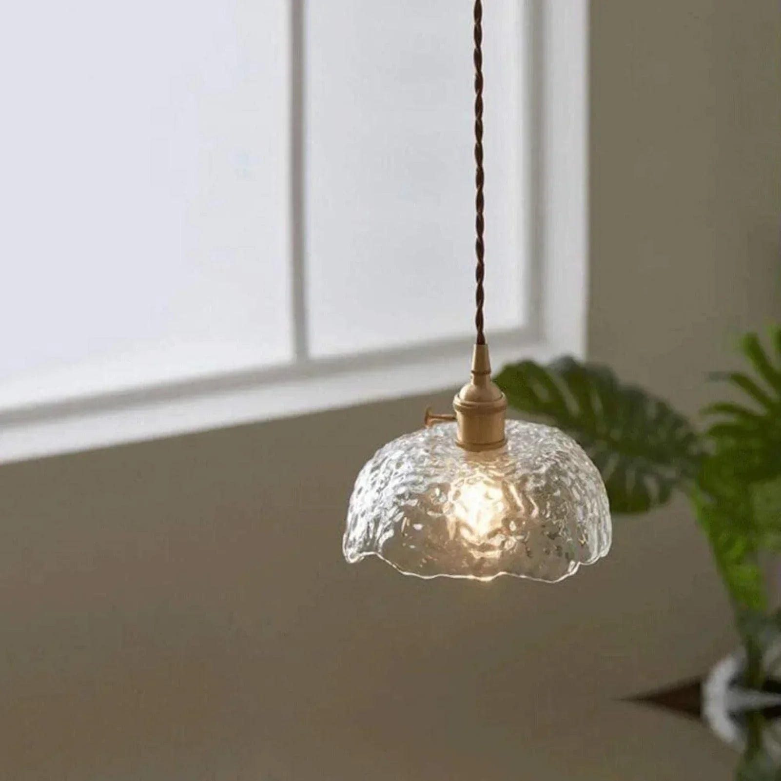 GlasTangle™ Pendelleuchte – Moderne Hängelampe aus Glas & Messing mit kreativem Design (E27)