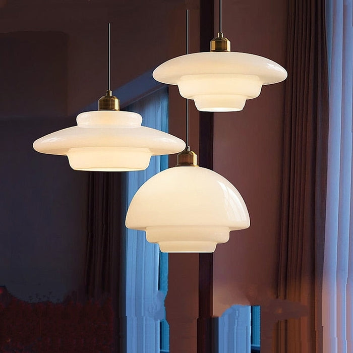 GlowIvory | Sanfte Elfenbein Glas Pendelleuchte – Elegantes Licht im Mid-Century Stil