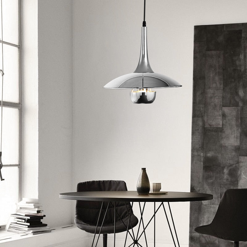 ChromeLuxe™ Pendelleuchte – Moderne Hängelampe mit Chrom-Finish für stilvolle Räume
