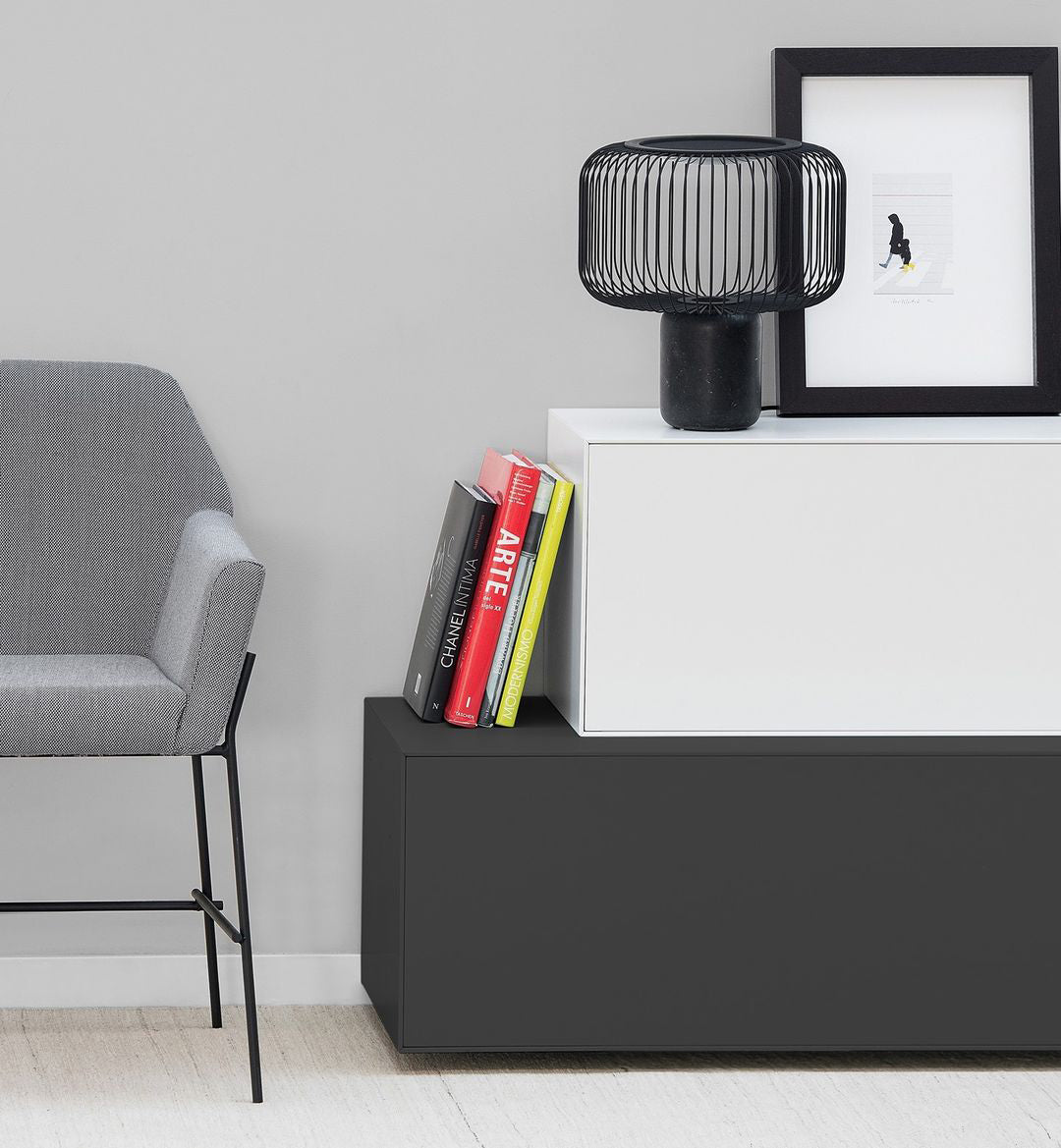 KeshiBeam™ Tischlampe – Elegante Design-Lampe mit schwarzem Marmorfuß & warmem Licht