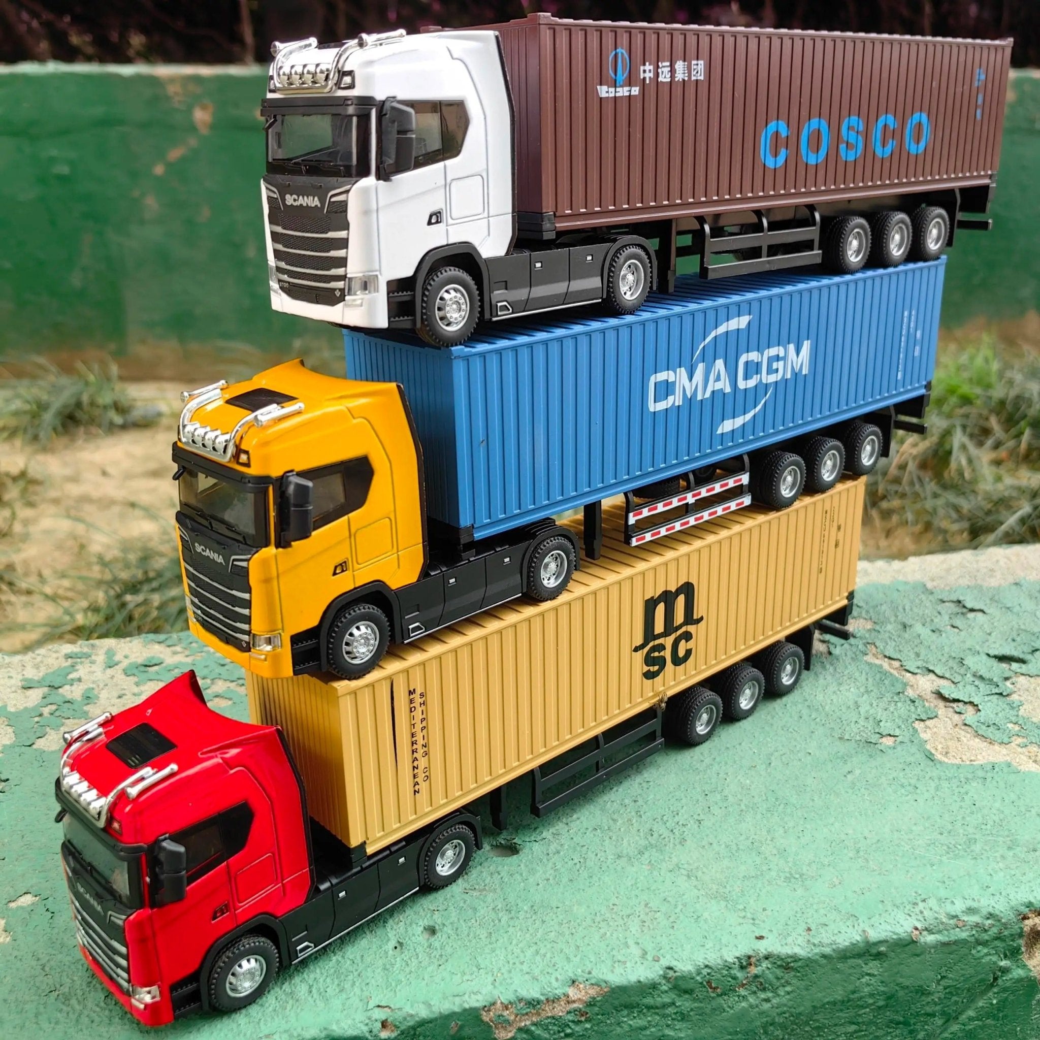 1:50 LKW Spielzeug – Metall Diecast Truck mit Container, Licht & Sound – Transportfahrzeug Modell für Kinder & Sammler - Less Goods