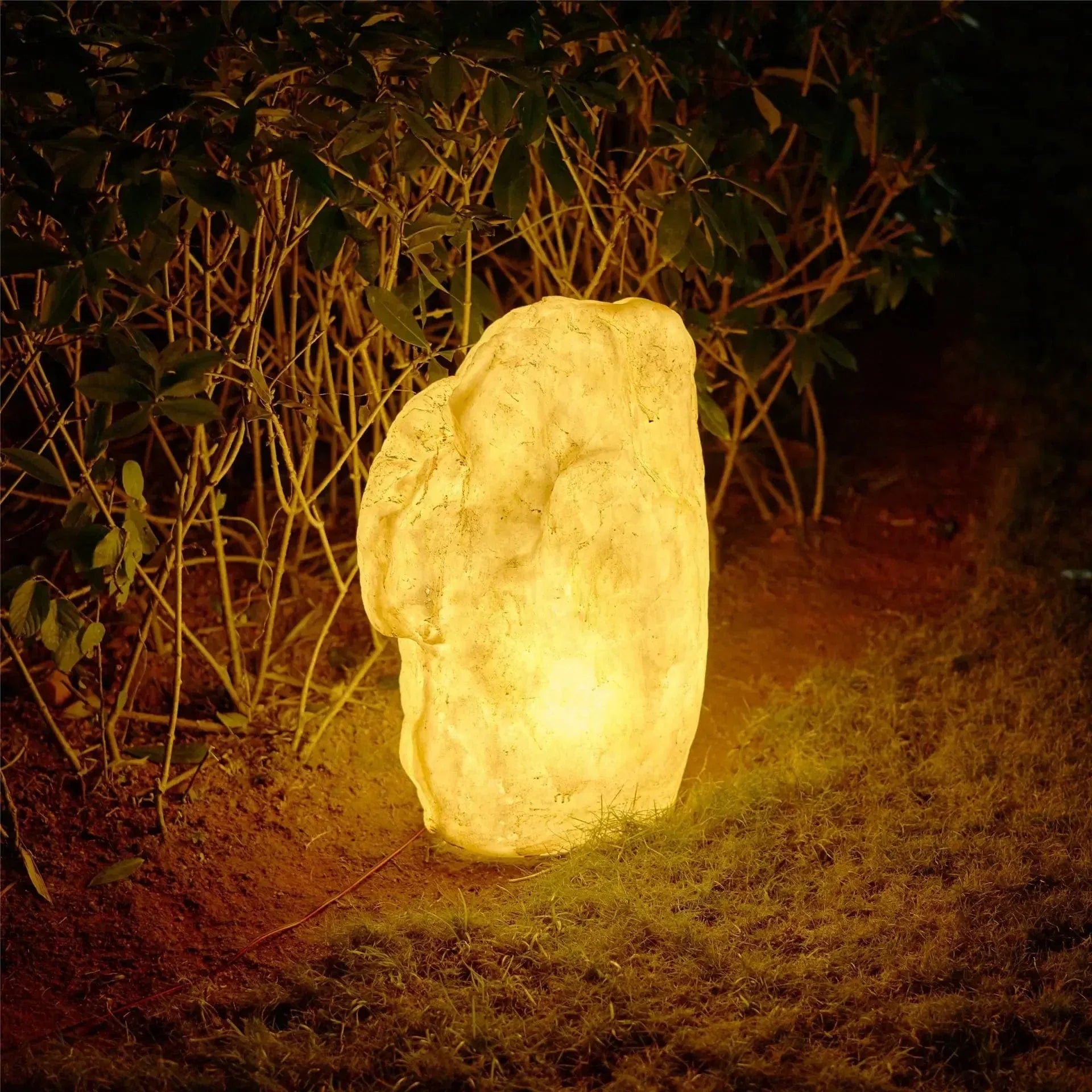 Vibrant Stone™ Outdoor Light – Naturstein-Optik Gartenleuchte für Wege & Landschaft