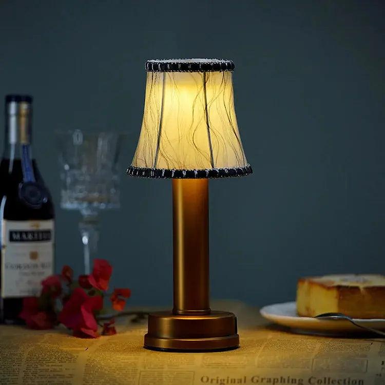 ShineBeam™ Kabellose LED Tischleuchte – Elegante Design-Lampe mit warmem Licht