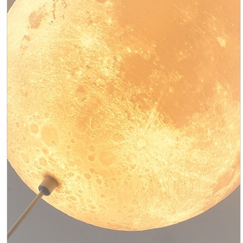GalacticGlow™ Spaceman Deckenleuchte – Astronaut Mondlampe für Kinderzimmer